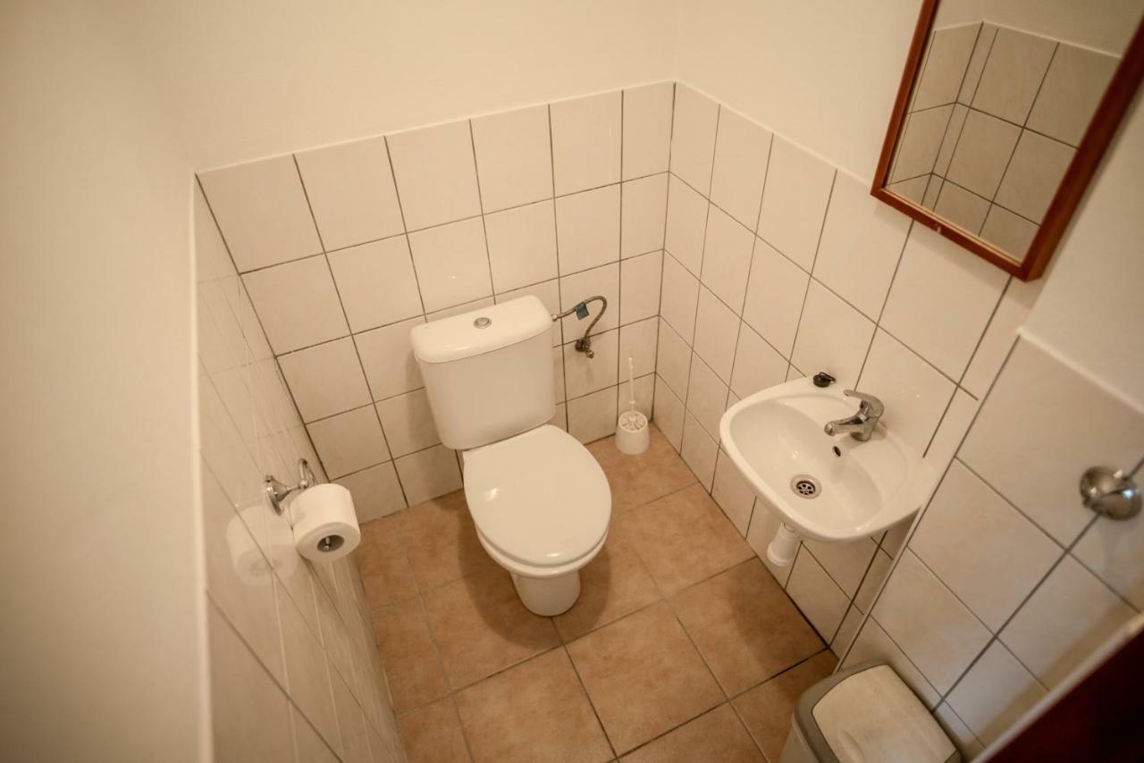 Penzion U Zpevaku Nove Hute Kültér fotó